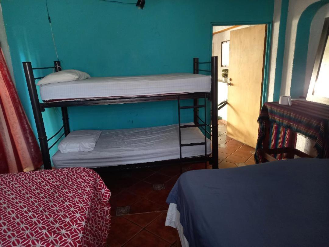 Hostal Bravo Vallarta ปูแอร์โตบาญาร์ตา ภายนอก รูปภาพ